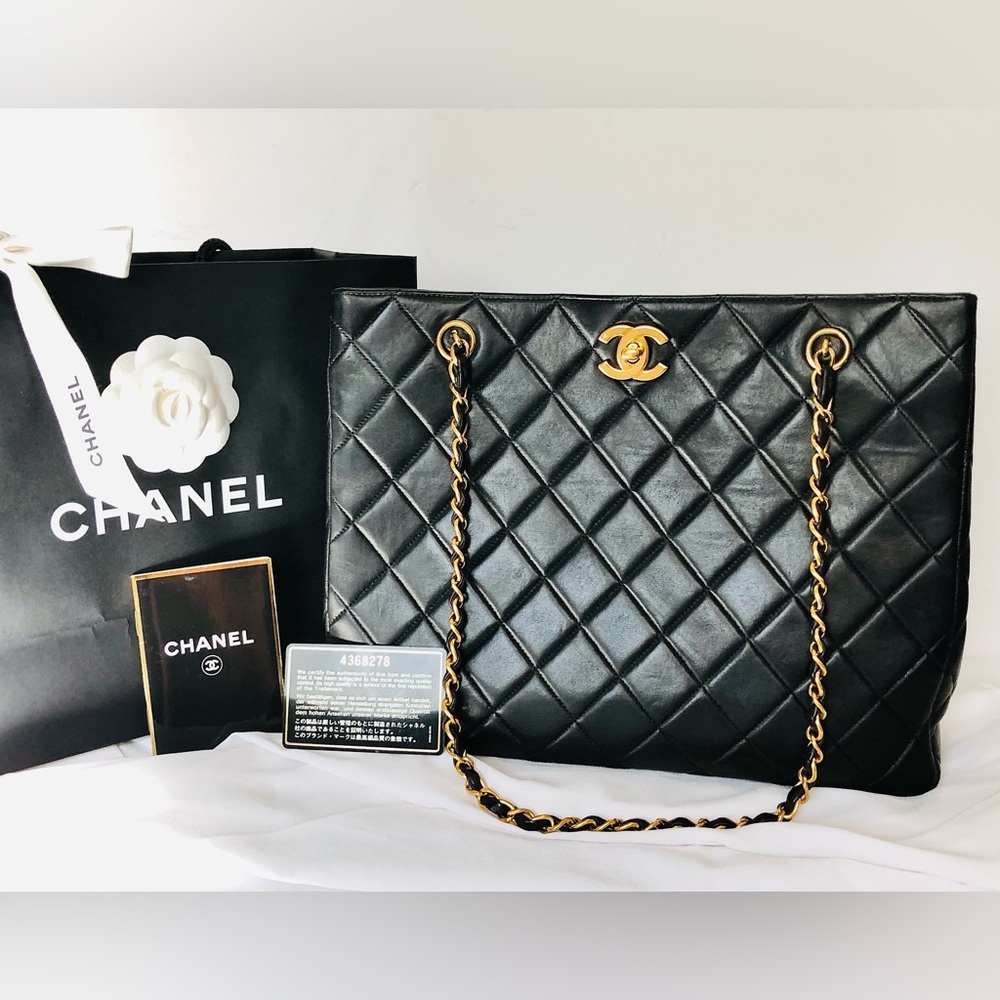 Vintage CHANEL CC Turnlock Quilted Caviar Leather Shopper Tote COA